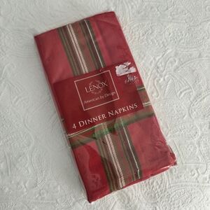 Lenox Holiday Gatherings Red Plaid Christmas Dinner Napkins